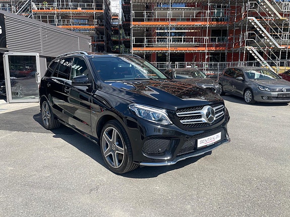 Mercedes-Benz GLE500 e 11 of 30