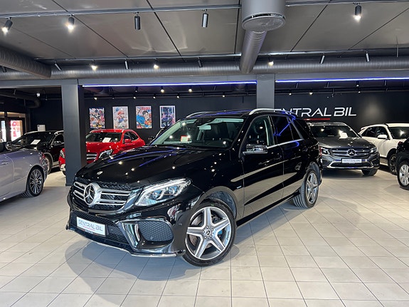 Mercedes-Benz GLE500 e 4 of 30