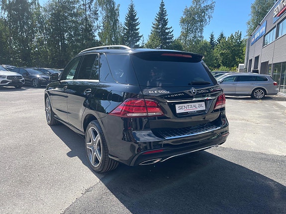 Mercedes-Benz GLE500 e 12 of 30