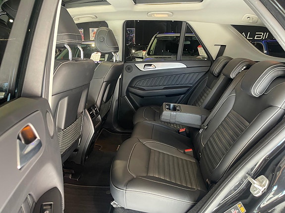 Mercedes-Benz GLE500 e 20 of 30