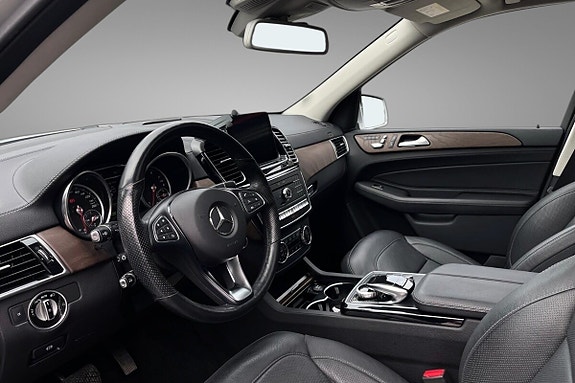 Mercedes-Benz GLE500 e 21 of 30