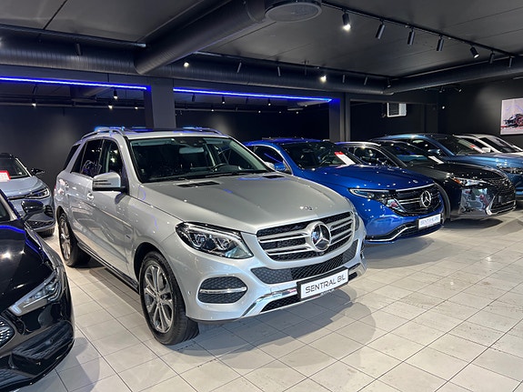 Mercedes-Benz GLE500 e 10 of 30