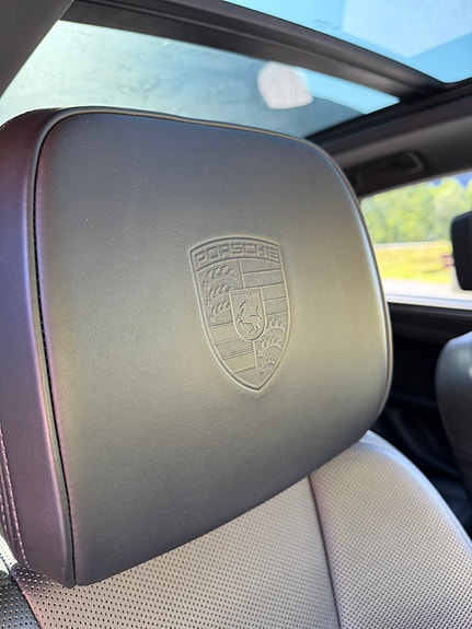 Porsche Macan 4 14 of 26
