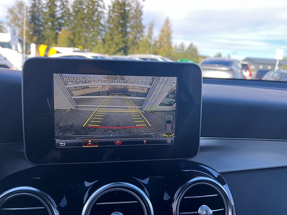 Mercedes-Benz GLC350 e 15 of 30