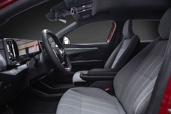 Renault Scenic E-Tech 21 of 27