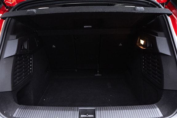 Renault Scenic E-Tech 27 of 27
