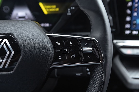 Renault Scenic E-Tech 12 of 27