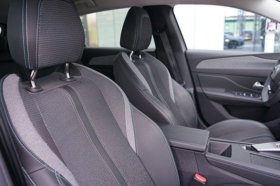 Peugeot 308 16 of 20