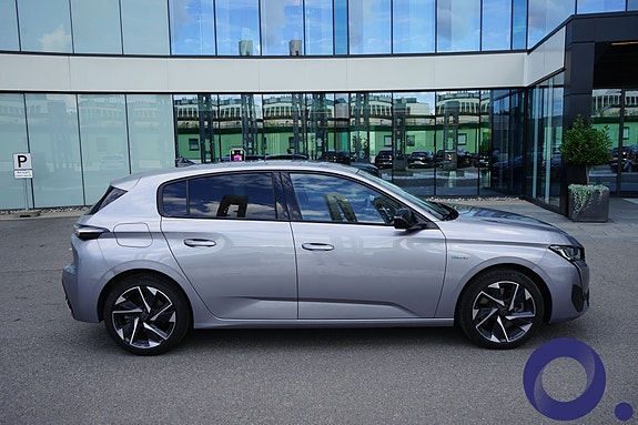 Peugeot 308 6 of 20