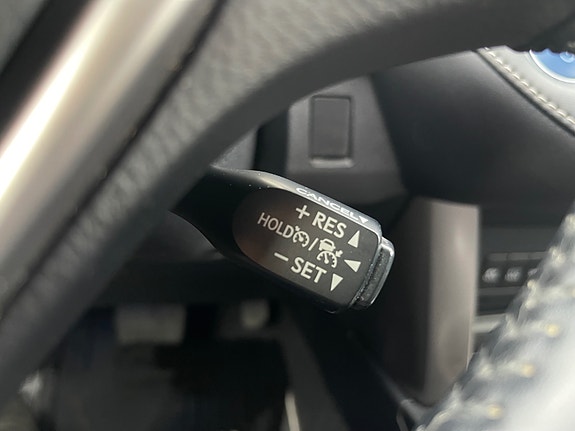 Toyota RAV4 18 of 30