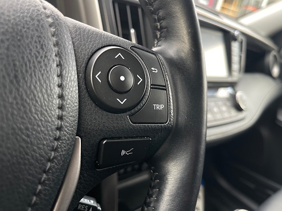 Toyota RAV4 20 of 30