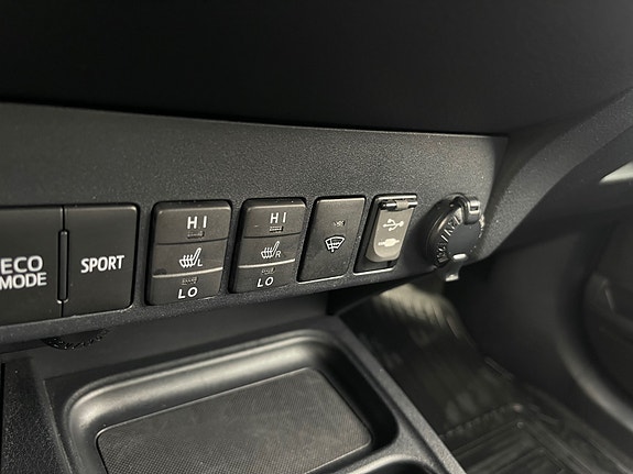 Toyota RAV4 26 of 30