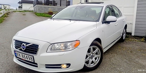 Volvo S80 2 of 30