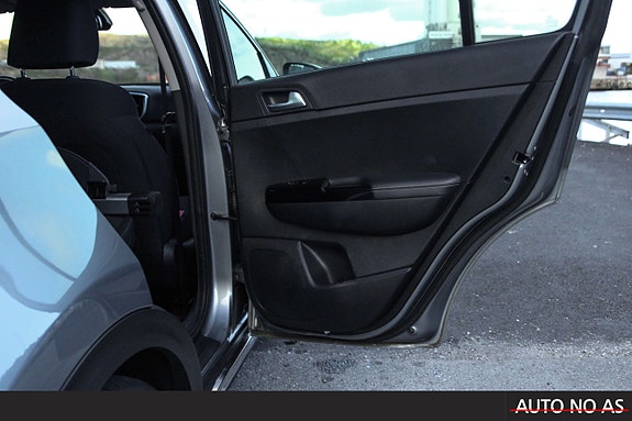 Kia Sportage 15 of 30