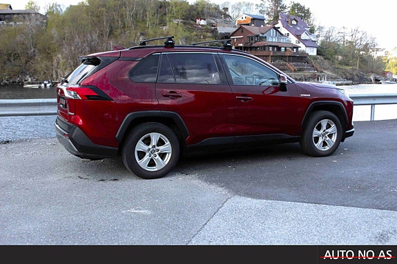 Toyota RAV4 5 of 30