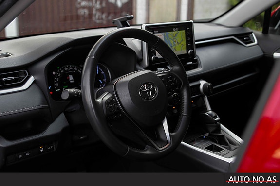 Toyota RAV4 16 of 30
