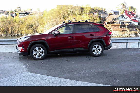 Toyota RAV4 2 of 30