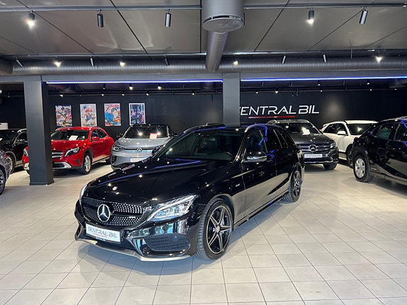 Mercedes-Benz C43 3 of 30