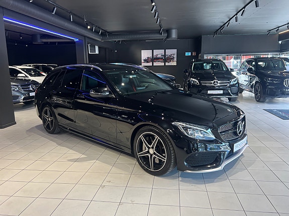 Mercedes-Benz C43 14 of 30