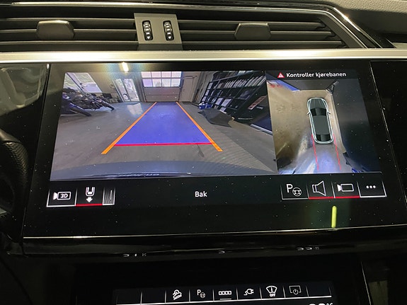 Audi Q8 e-tron 25 of 30
