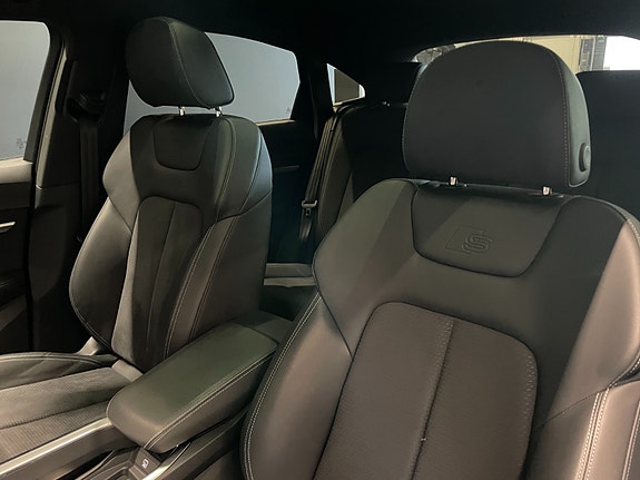 Audi Q8 e-tron 12 of 30