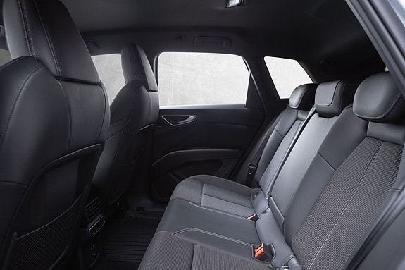Audi Q4 e-tron 24 of 30