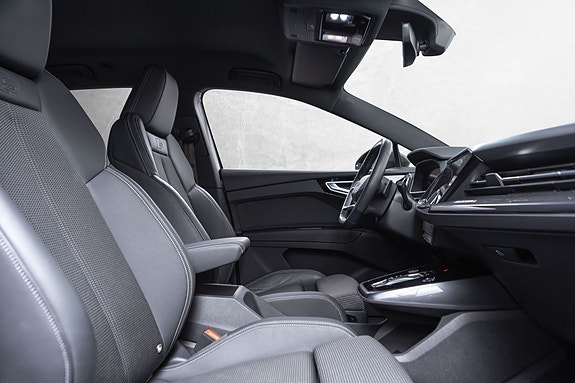 Audi Q4 e-tron 28 of 30