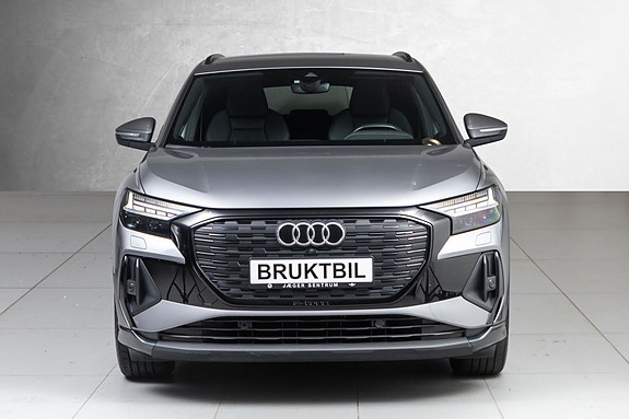 Audi Q4 e-tron 4 of 30