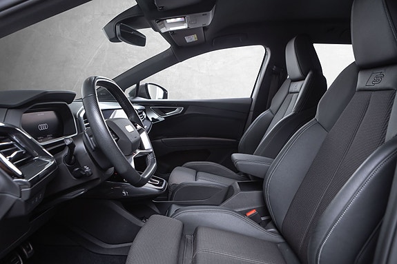 Audi Q4 e-tron 23 of 30