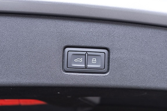 Audi Q4 e-tron 30 of 30