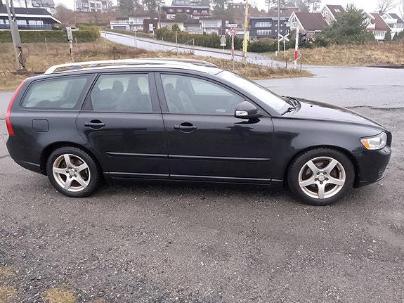Volvo V50 5 of 15