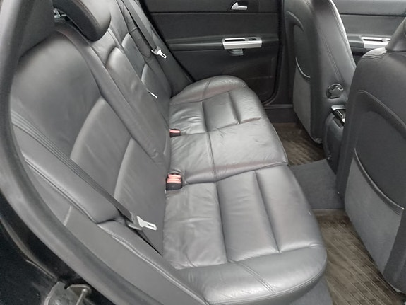 Volvo V50 10 of 15