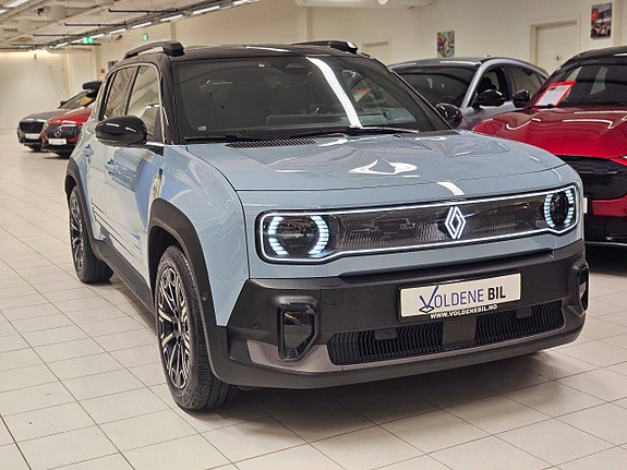 Renault 4 E-Tech 3 of 30