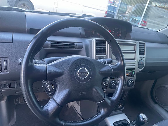 Nissan X-Trail 8 of 8