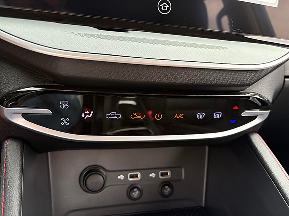 Maxus T90 EV 29 of 30