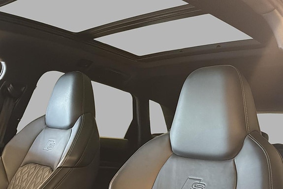 Audi e-tron S 20 of 30