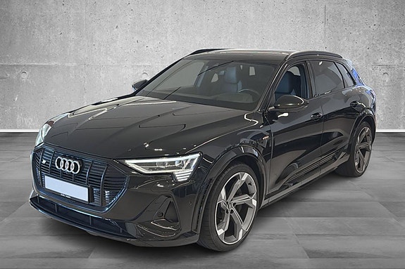 Audi e-tron S 2 of 30