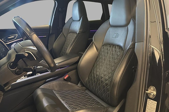 Audi e-tron S 21 of 30