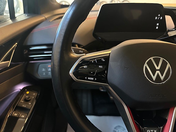 Volkswagen ID.4 GTX 22 of 30