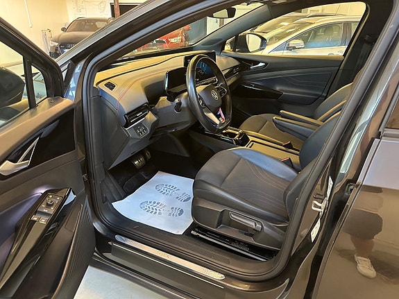 Volkswagen ID.4 GTX 9 of 30