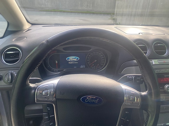 Ford S-MAX 26 of 30