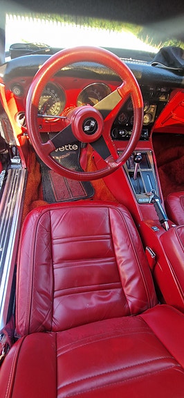 Chevrolet Corvette 4 of 10