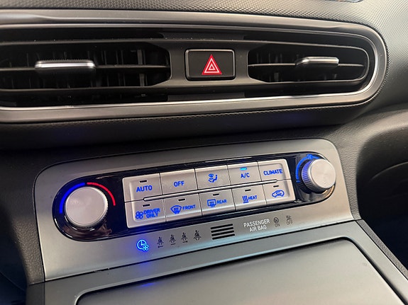 Hyundai Kona 26 of 30