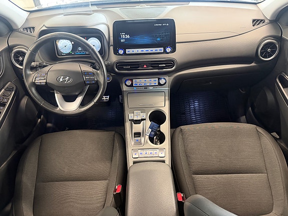 Hyundai Kona 24 of 30