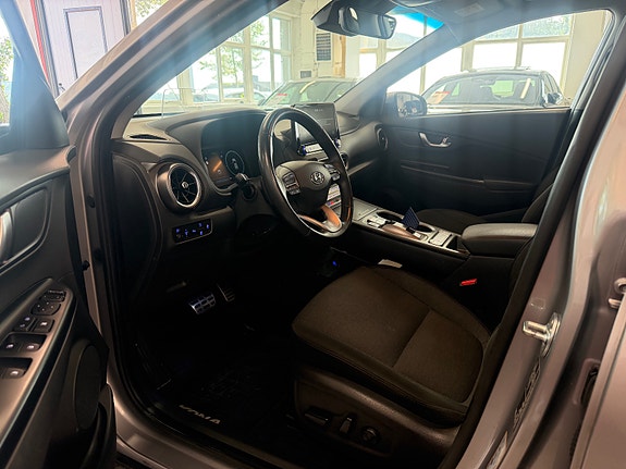 Hyundai Kona 9 of 30