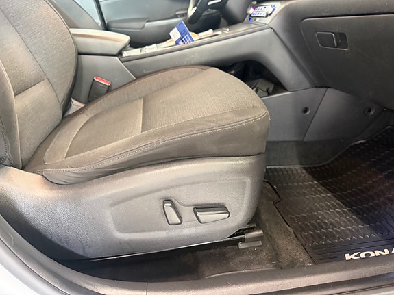Hyundai Kona 23 of 30