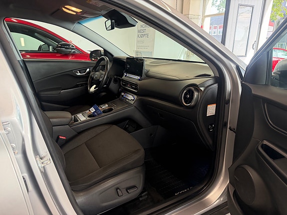 Hyundai Kona 21 of 30