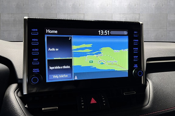 Toyota RAV4 Plug-in Hybrid 18 of 24