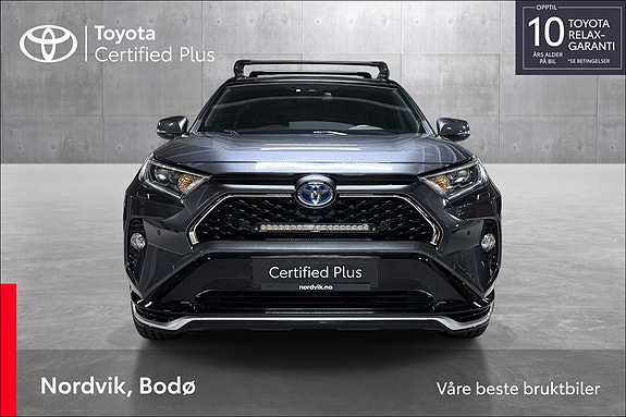 Toyota RAV4 Plug-in Hybrid 8 of 24