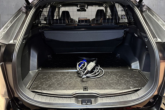 Toyota RAV4 Plug-in Hybrid 24 of 24